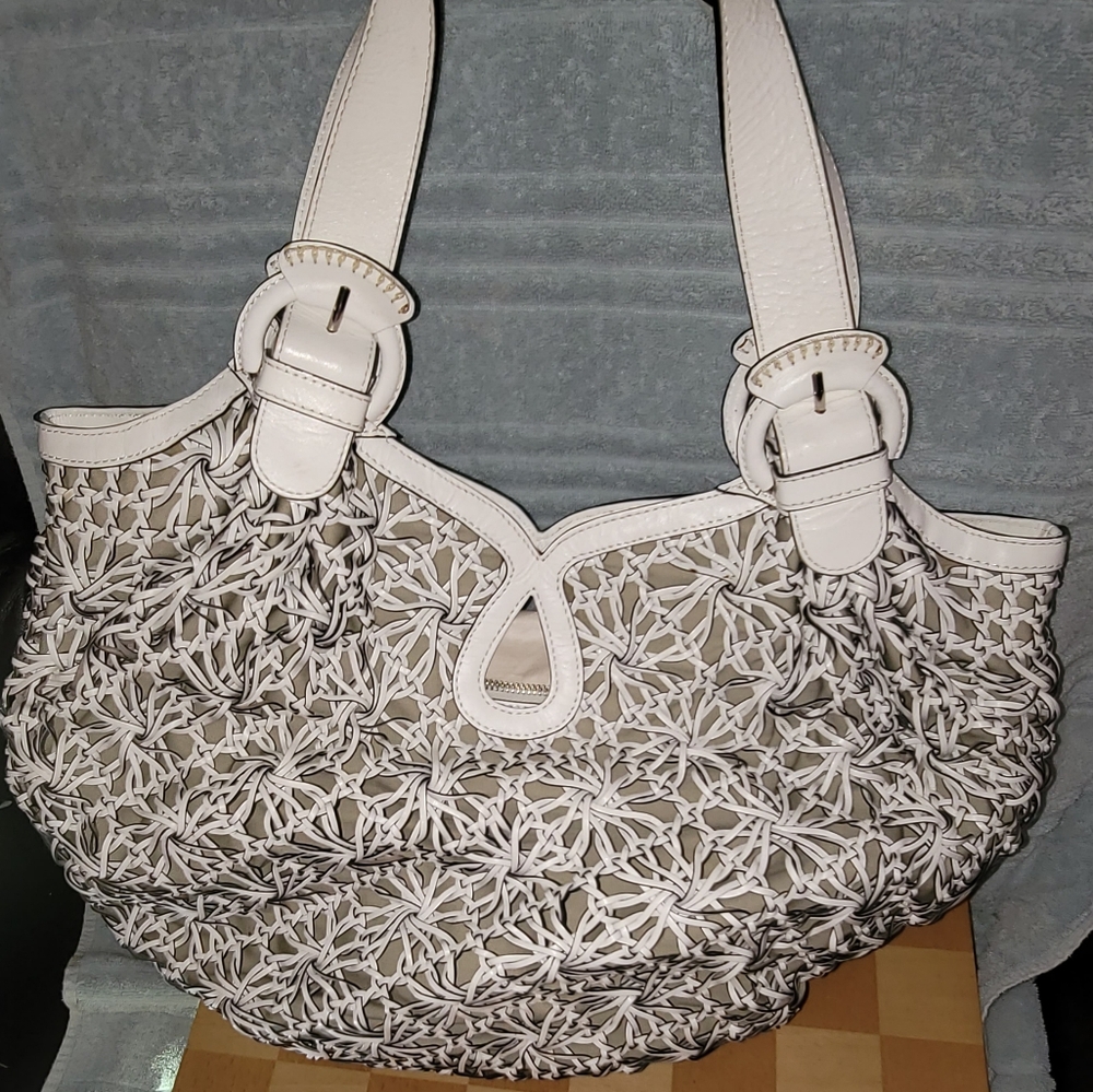 Women's White Woven Shoulder Bag